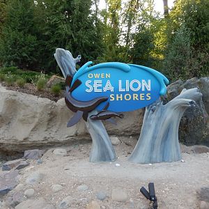 9/13/2020 - Owen Sea Lion Shores Entry Sign