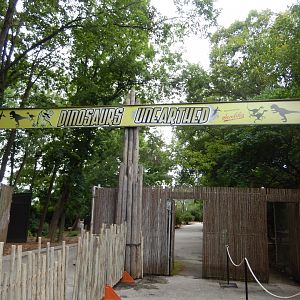 7/19/2020 - Dinosaurs Unearthed Entrance