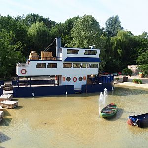 New African area playground, 2020-06-12