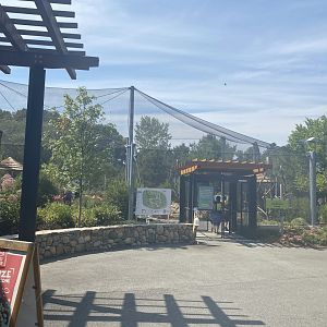 Entrance plaza/ Entrance to the Caribbean aviary