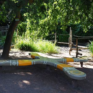 Australian area themed bench, 2020-07-21