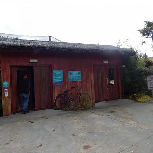 Islands - Aviary entrance building 071020