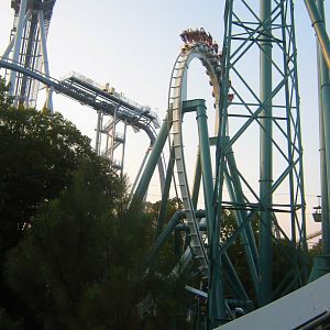 Alpengeist's Vertical Loop Sunset