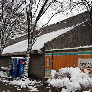 Pittsburgh Zoo - Elephant care center