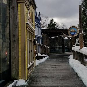 Pittsburgh Zoo - Path to sea otter exhibits