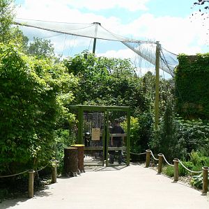 Le Pal - South american aviary entrance