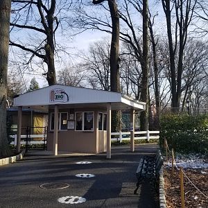 Staten Island Zoo - Ticket booth