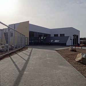 New giraffe/rhino house