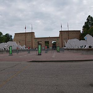 Zoo Entrance, Aug. 2020