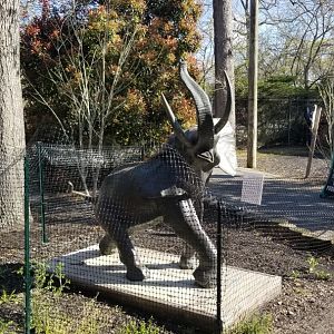 Cohanzick Zoo - Elephant statue