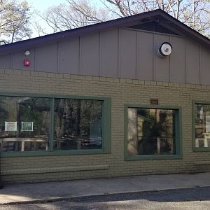 Cohanzick Zoo - Winter building, herp end