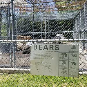 Natural Bridge Zoo - Bears sign