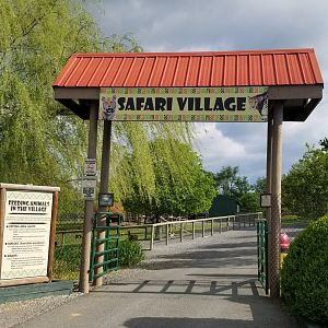 Virginia Safari Park - Village entrance