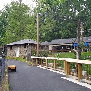 Brandywine Zoo - Lower path past lemurs (building ahead is bathrooms)