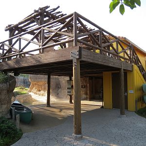 Pantanal - Giant River Otter Exhibit Viewing Building