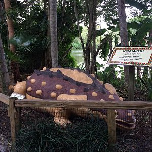 Dinosaur statue (2016)