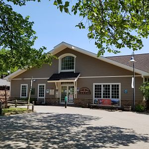 Bergen County Zoo - Education and Discovery center