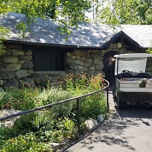Bear Mountain - Amphibian, Reptile, and Fish building (closed)