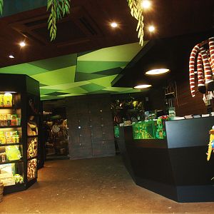 Gift shop area, 2014-02-16