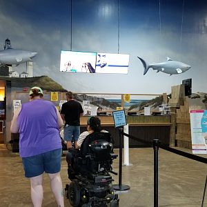 Long Island Aquarium - Inside entrance