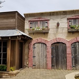 Long Island Aquarium - Patio