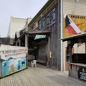 Long Island Aquarium - Snorkel adventure on left, arcade on right