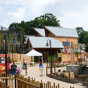 Jun. 2021 - New! Wild Asia - White-cheeked Gibbon Exhibit & Plaza
