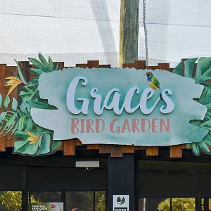 New Sign on the Rainforest Aviary