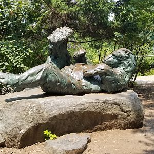 Maryland Zoo - Polar Bear Watch, statue