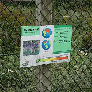 Wolf-dog signage (Greenacres Animal Park)