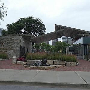 Welcome to the Lincoln Park Zoo (Virtual Zoo Tours - YouTube)