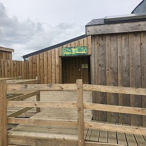 Wild encounters mini zoo - Reptile house entrance