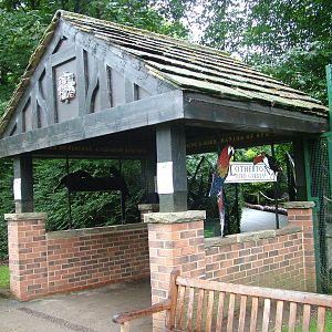 Entrance to the Bird Garden at Lotherton Hall 01/08/09