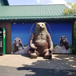 Living Treasures LH - Portrait spot outside entrance