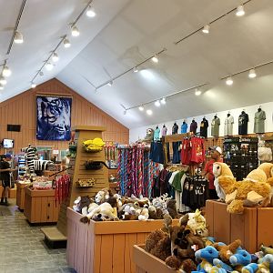 Living Treasures LH - Gift shop