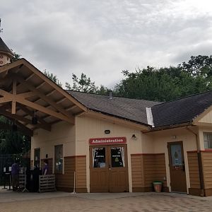 Elmwood Park - Back of entrance