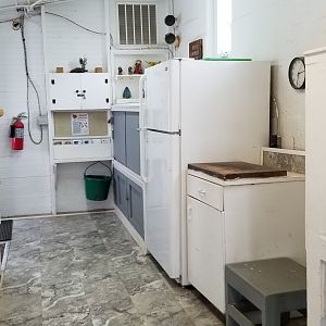 USVP - Fridge, cleaning area
