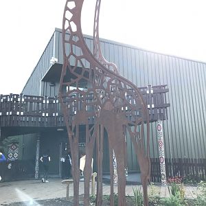 Giraffe statue