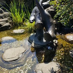 PPG Aquarium - NARO statue, coin pond