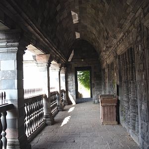 Visitor area in the White tiger temple, 2021-09-02