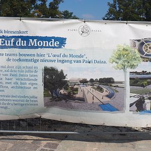 L'Oeuf du Monde/Egg of the World future new entrance area construction site - Signage with design, 2021-09-02