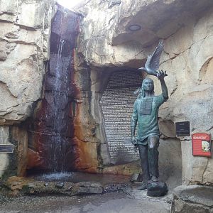 Chief Seattle Memorial, Northwest Passage - Sep. 2021