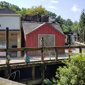 Pittsburgh 8/21 - Piertown from bridge