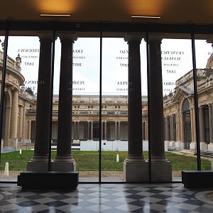 Inner courtyard of the museum, 2021-10-20