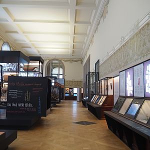 Languages and music hall, 2021-10-20