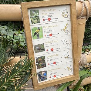 Monsoon Forest - signs for free flyers 181021