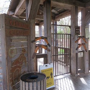 Kangaroo Walk-through Entrance