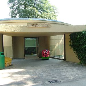 Tecton Bird House at Dudley 09/08/09