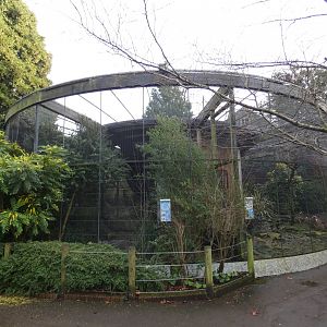Round aviary