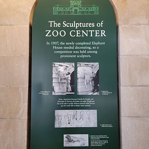 Bronx - Zoo Center - Sign about the sculptures
